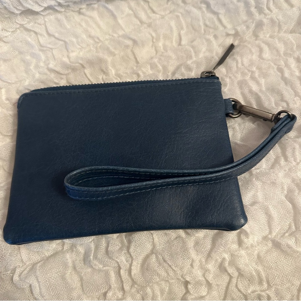 Matt & Nat Navy Vegan Leather Wristlet - Picture 8 of 11